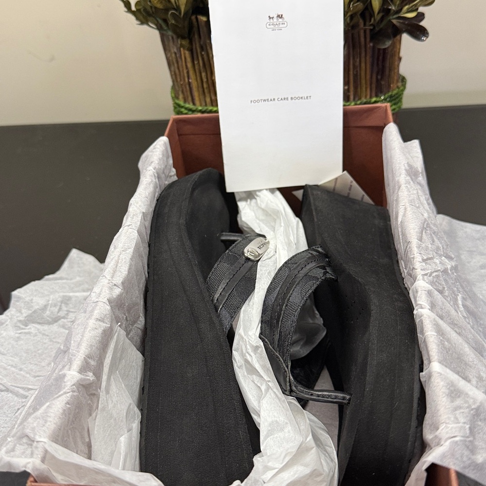 Coach Jaden Black Platform Sandals size 7.5 - Picture 12 of 12